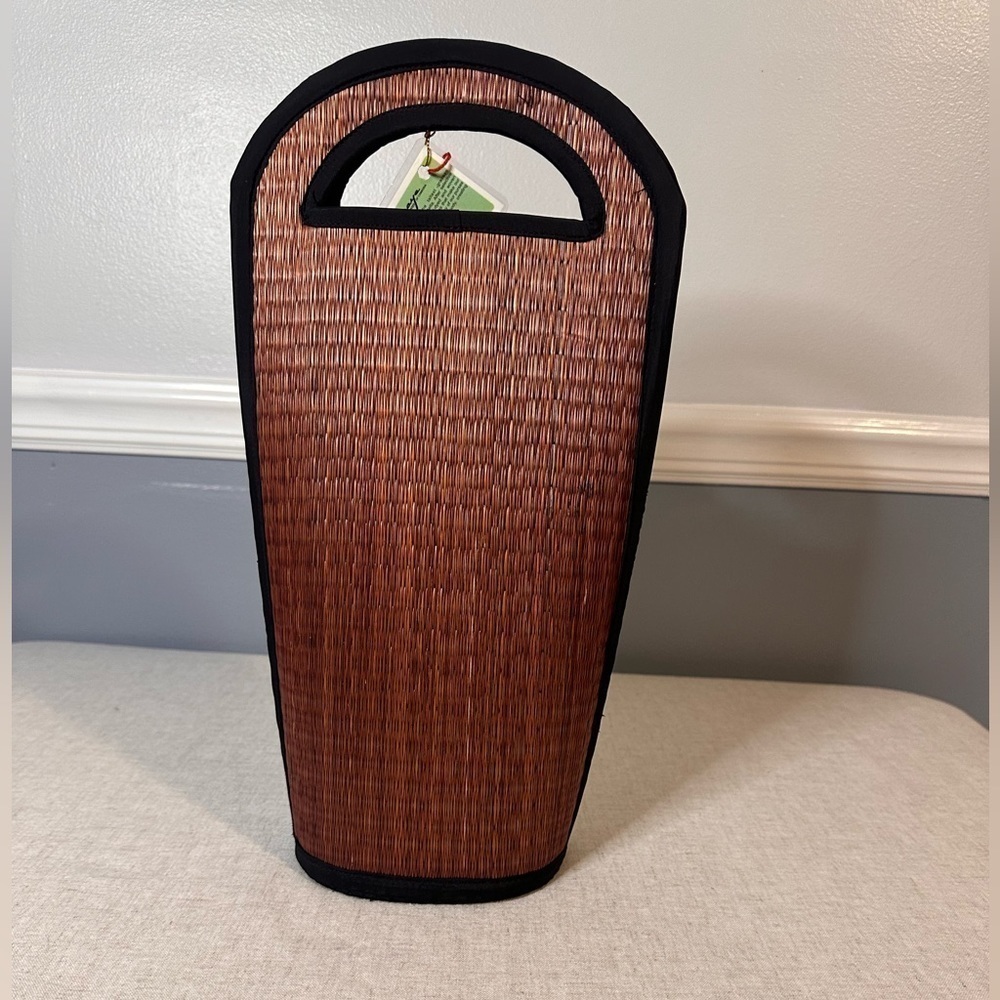 Saraye Baskets of Cambodia Tatami Woven Purse - Picture 2 of 12